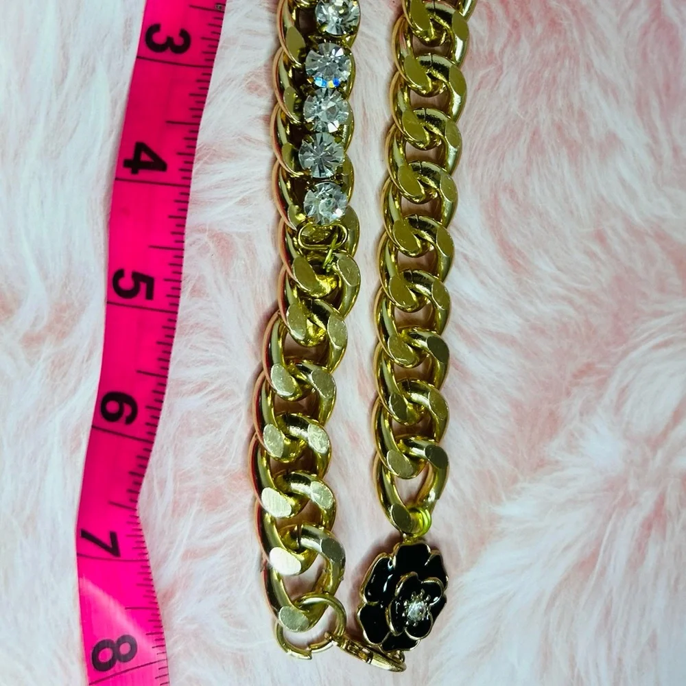 Gold Necklace - Picture 8 of 9